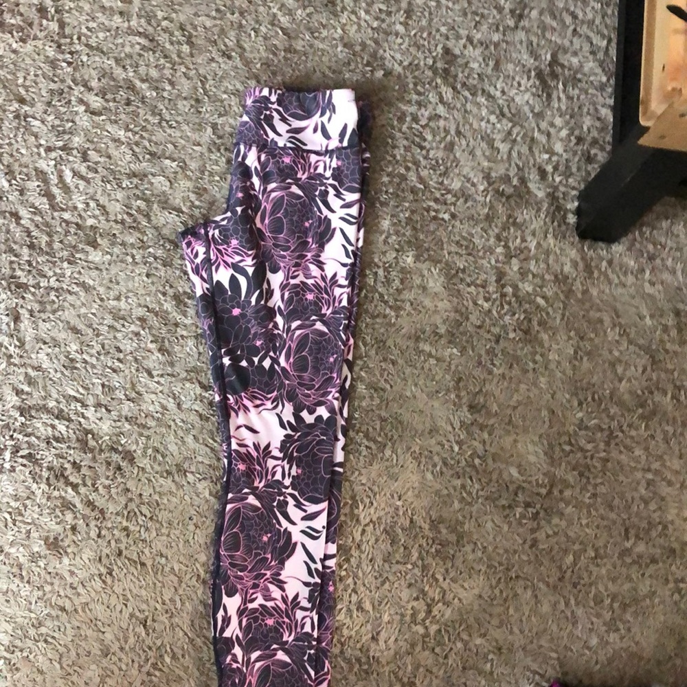Fabletics floral powerhold leggings